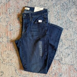 GAP - Stretch Curvy True Skinny Dark Jeans